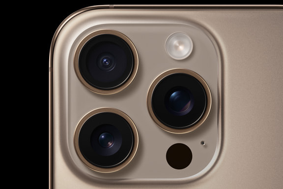 iphone 16 camera closeup
